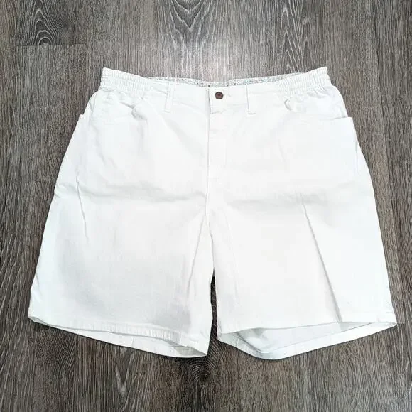 Lee Women's Plus Size Elastic At The Waist White Denim Shorts Size 16W - Picture 1 of 5